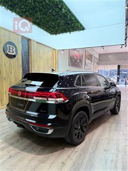 ڤۆڵکسواگن ئەتڵەس کرۆس سپۆرت